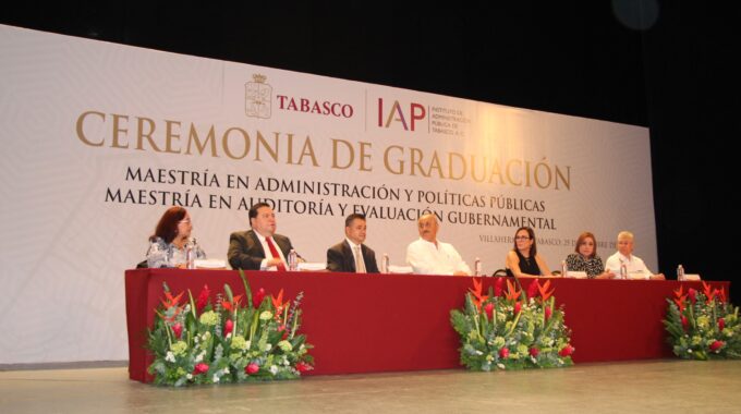 El Gobernador De Tabasco Presidió La Graduación De Las Maestrías En APP Y AEG
