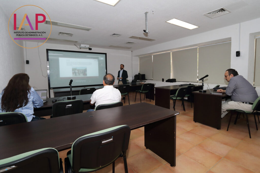 Segundo Coloquio de Doctorado en el Instituto de Administración Pública del Estado de Tabasco.